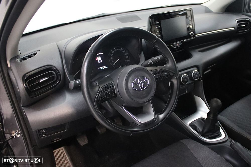 Toyota Yaris 1.0 VVT-i Comfort Plus - 6