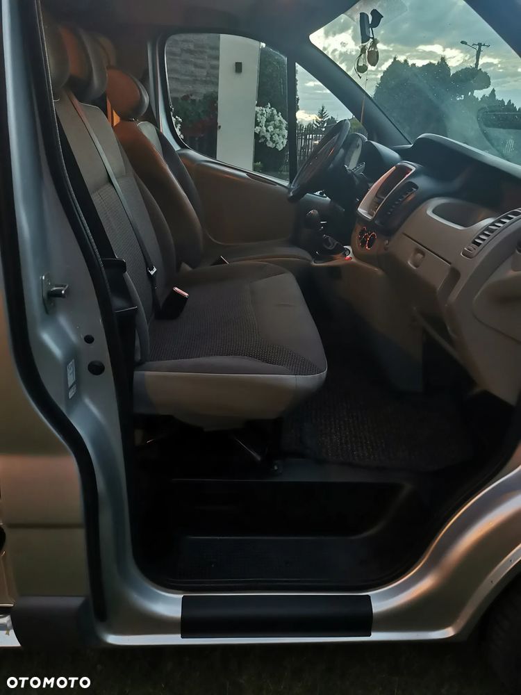 Opel Vivaro Tour Elegance L1H1 - 6