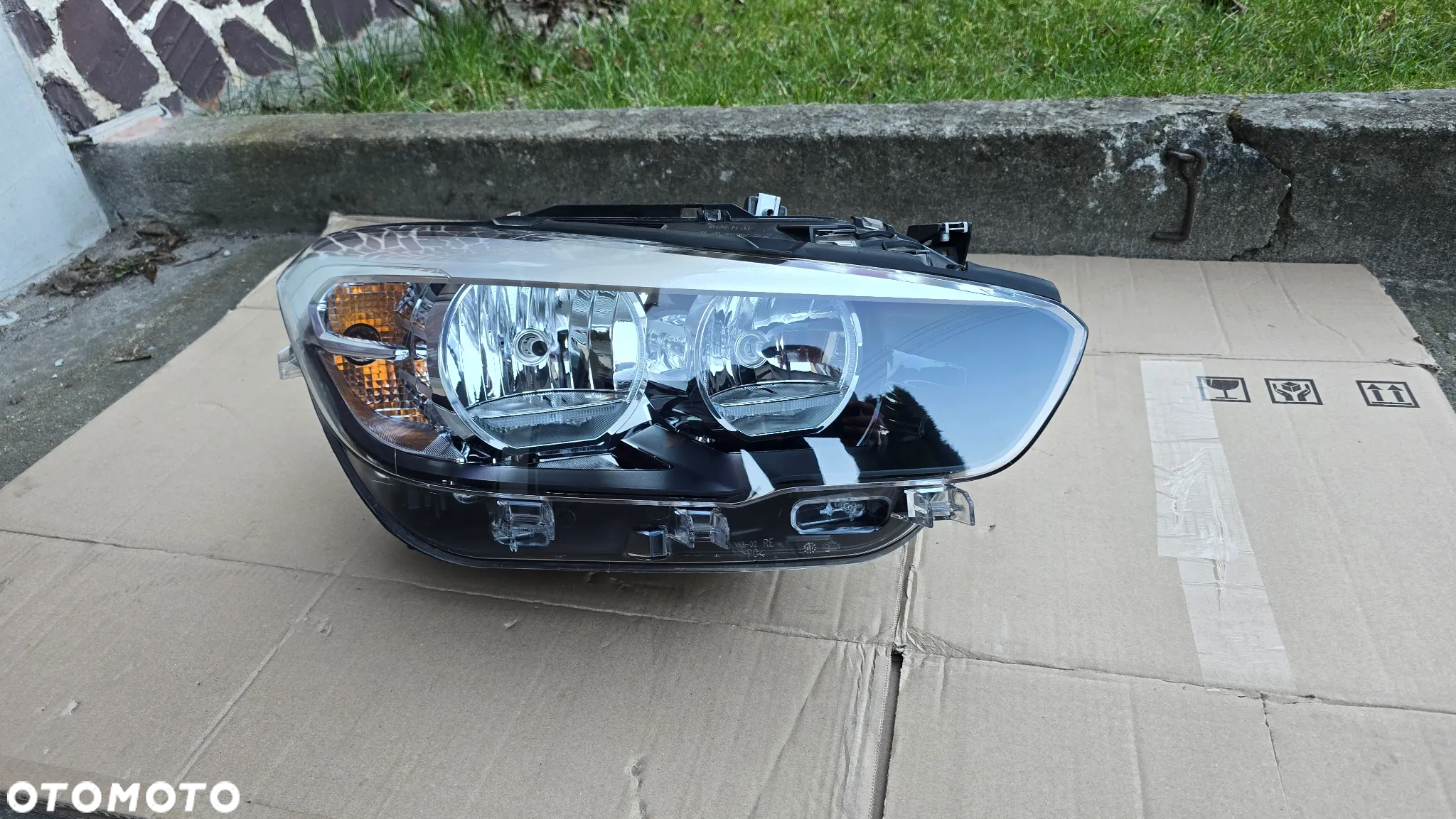 BMW 1 F20 F21 Lift 15-19 Lampa Prawa Przód Zwykła + LED DRL Ideał Europa - 2