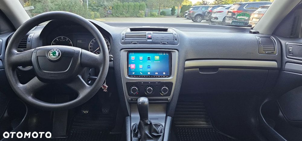 Skoda Octavia 1.6 - 21