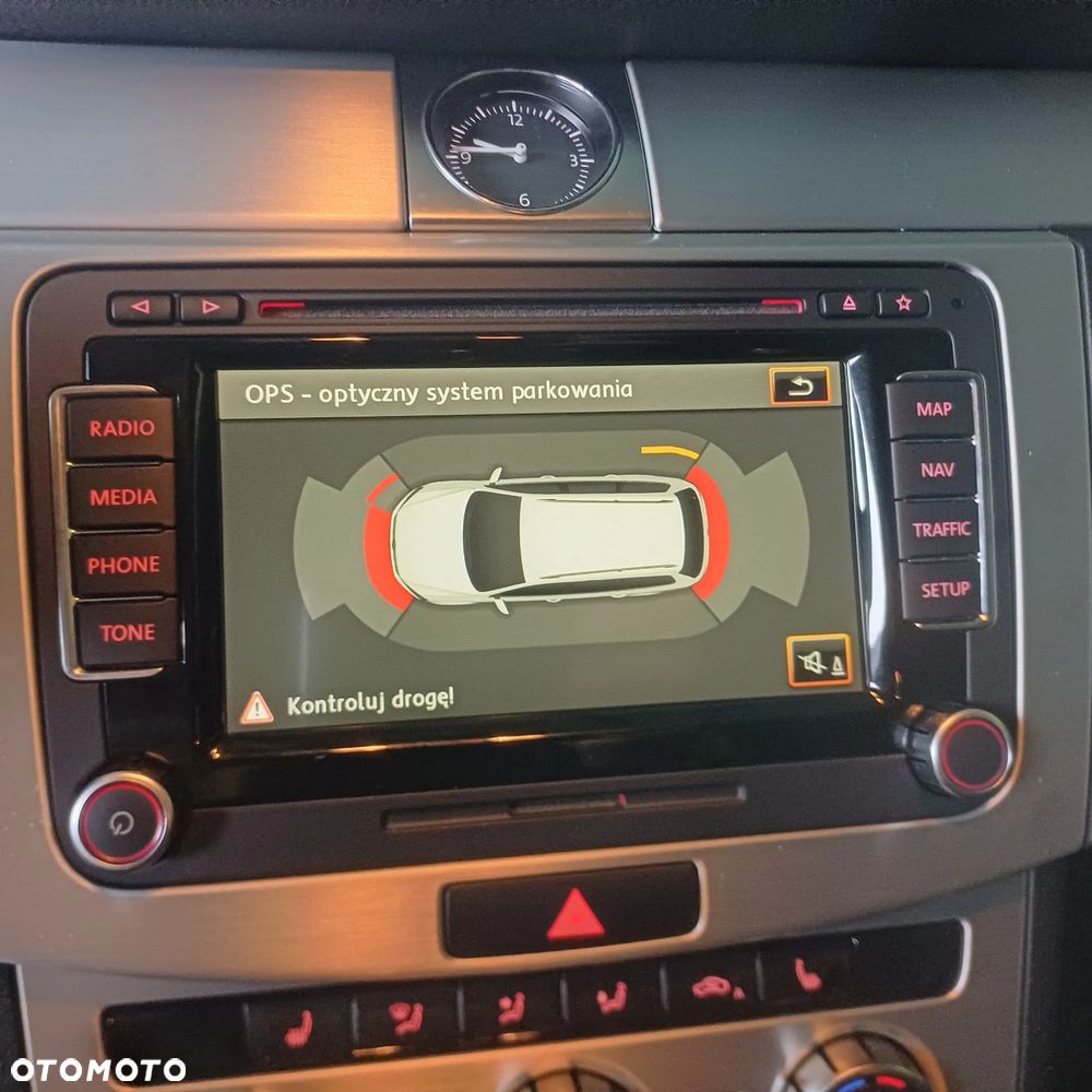 Volkswagen Passat Variant - 17