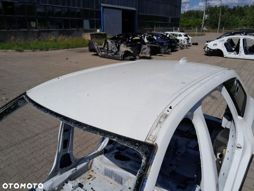 VOLVO XC60 II DACH 19-614 ICE WHITE - 2