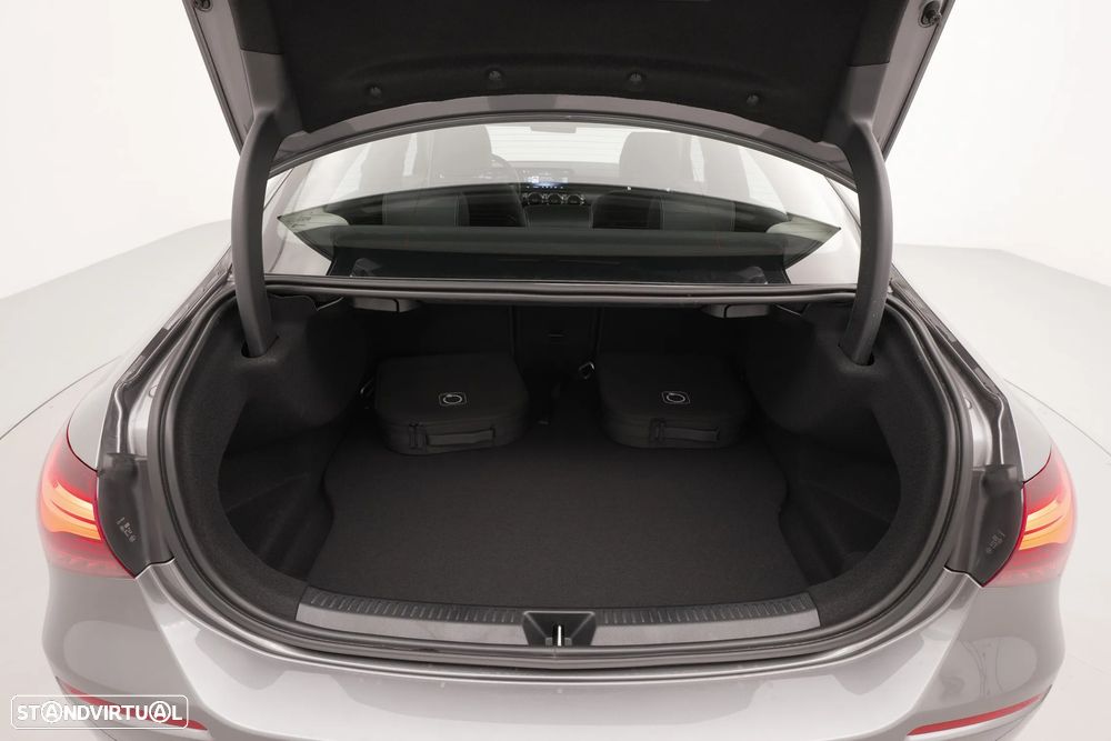 Mercedes-Benz A 250 Limousine e - 30
