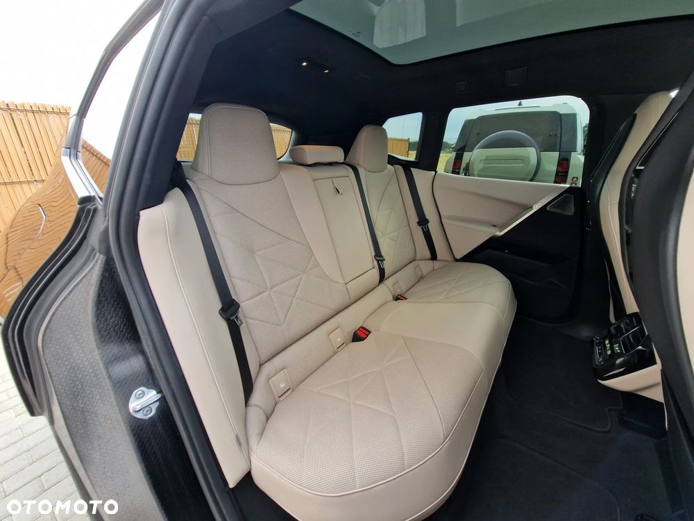 BMW iX M60 111.5kWh - 9