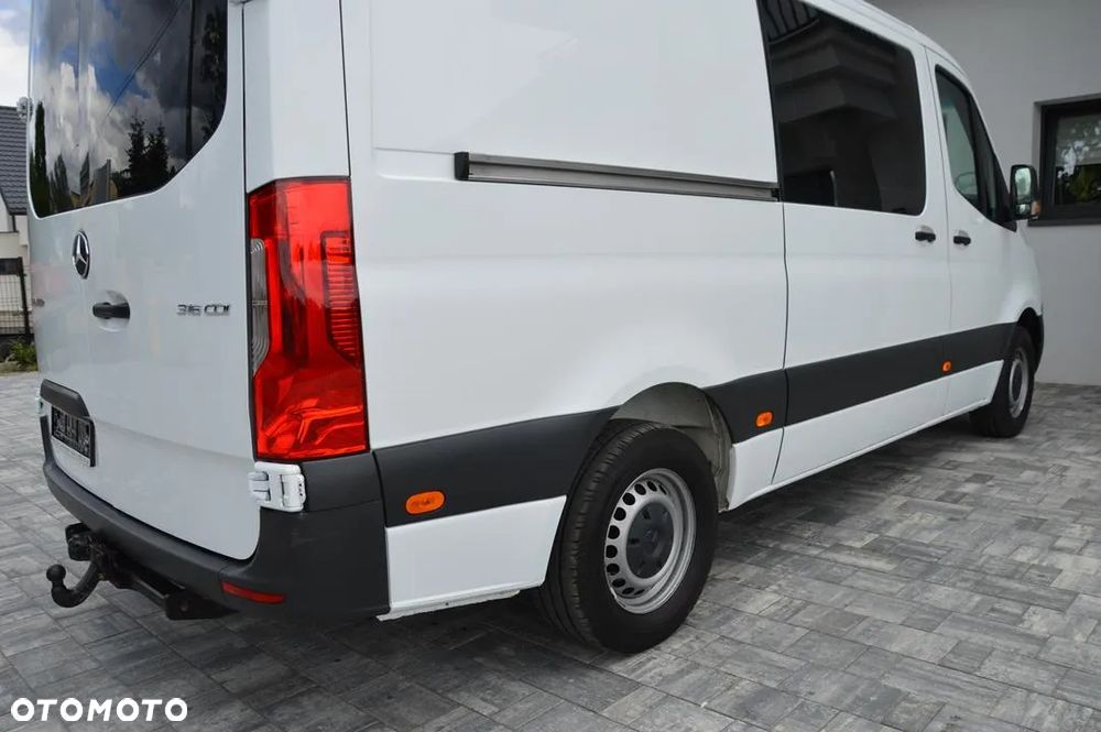 Mercedes-Benz Sprinter - 14