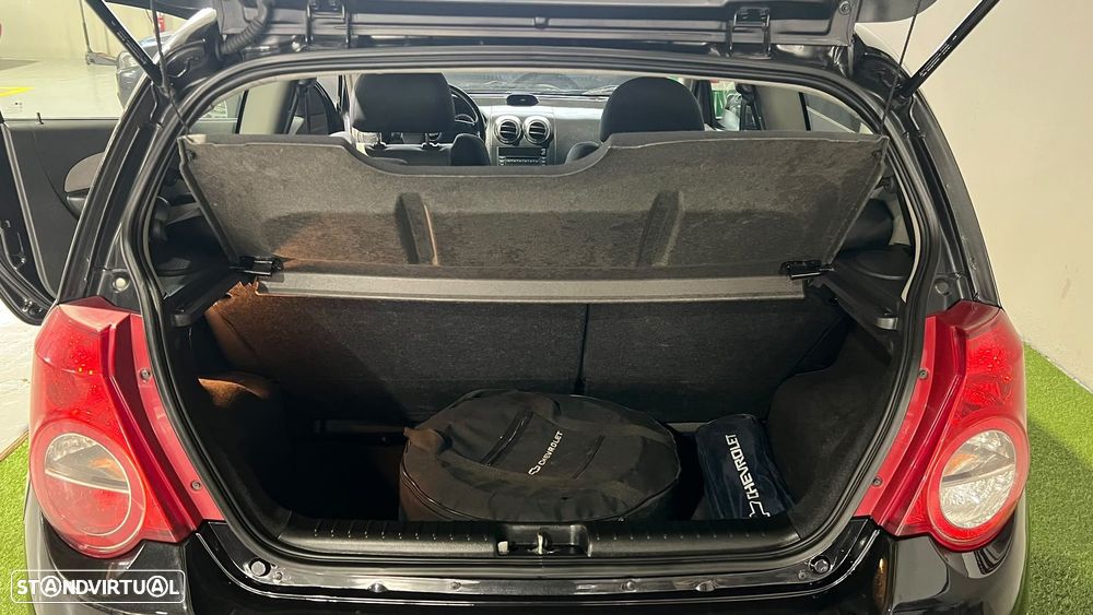 Chevrolet Aveo - 14