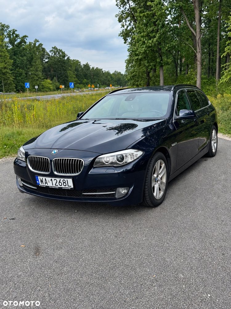 BMW 5 Series 2012 photo 2