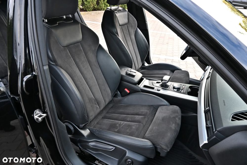 Audi A4 Avant 2.0 TDI Sport S tronic - 37