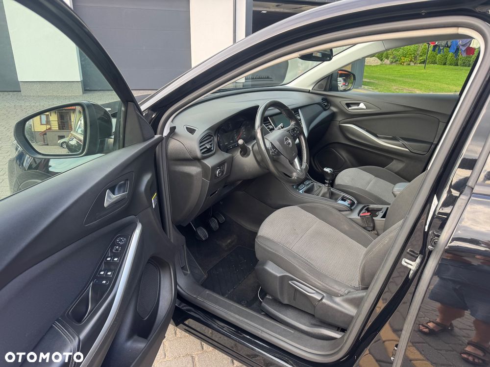 Opel Grandland X 1.2 T GPF Design Line S&S - 8