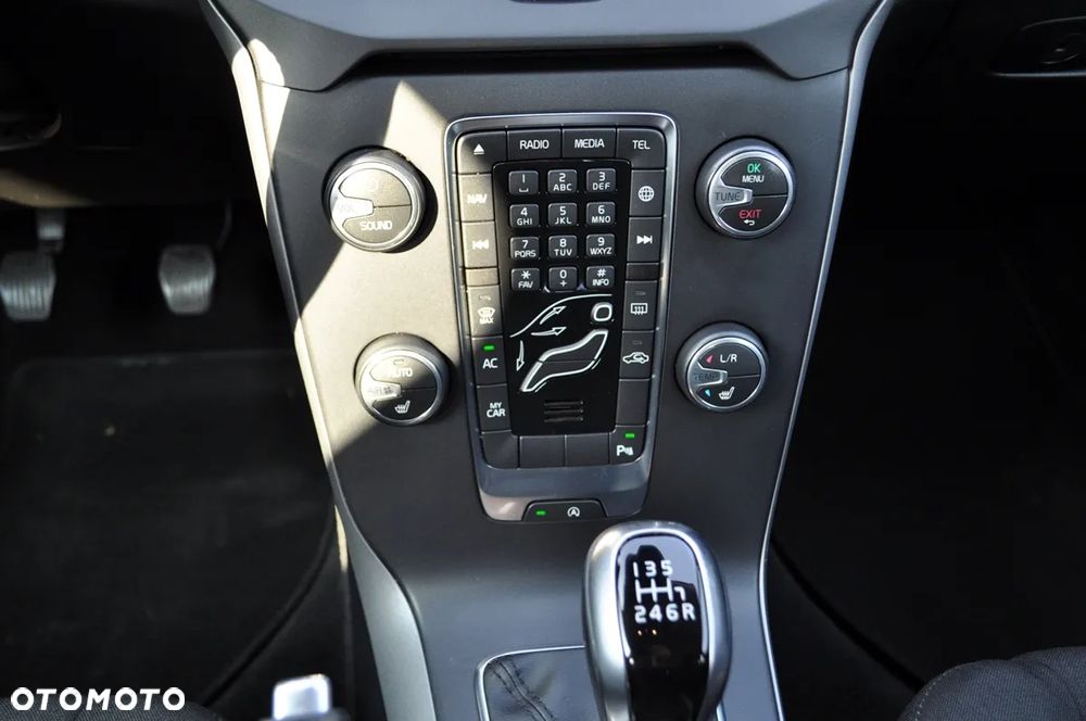 Volvo V40 T3 Drive-E Dynamic Edition - 30