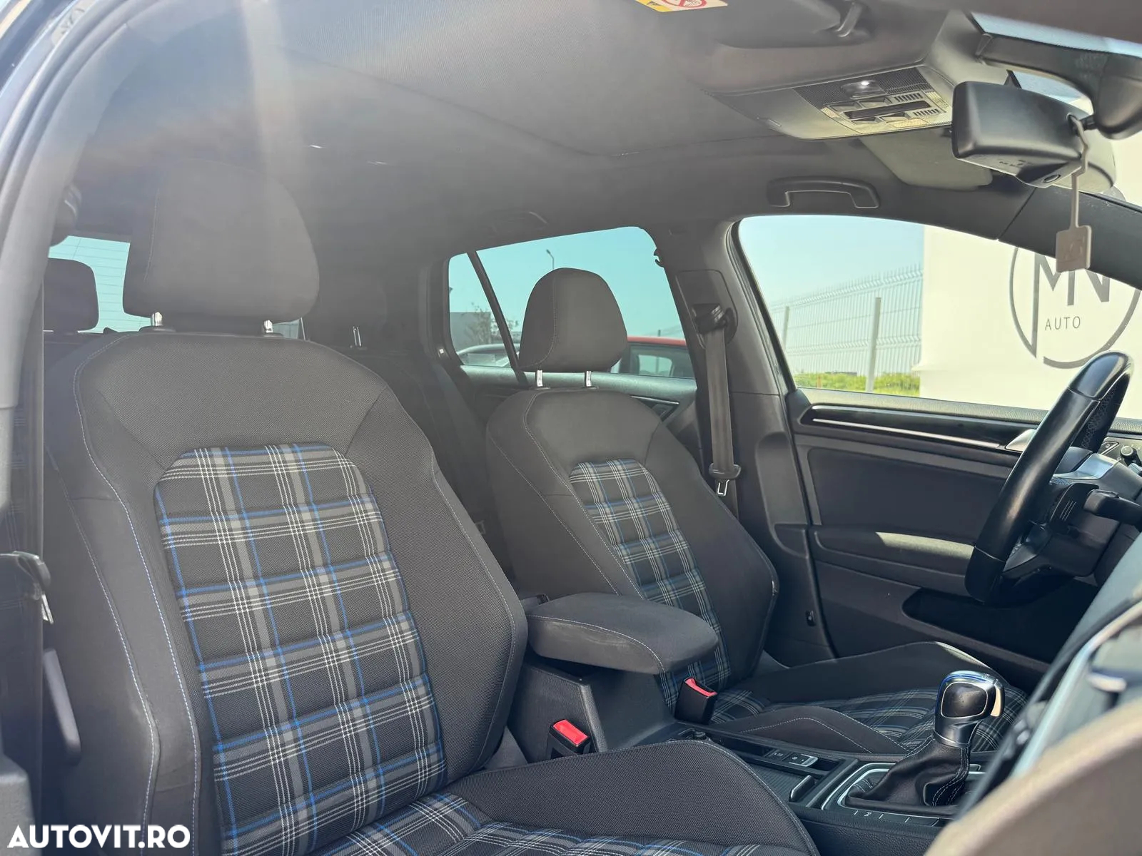 Volkswagen Golf 1.5 eHybrid OPF DSG GTE - 12