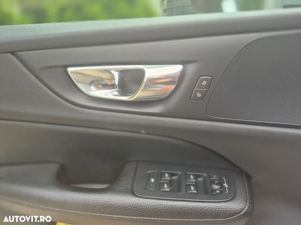 Volvo V60 D3 Base - 6