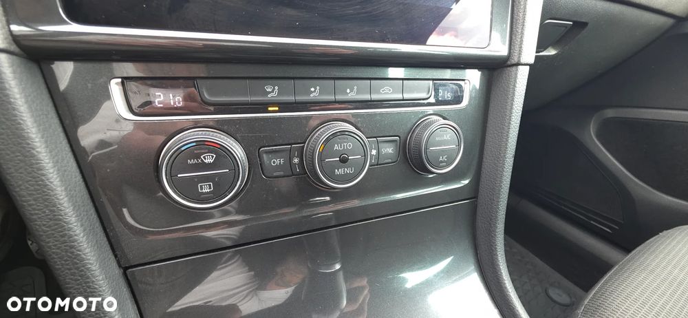 Volkswagen Golf 1.0 TSI IQ Drive - 10