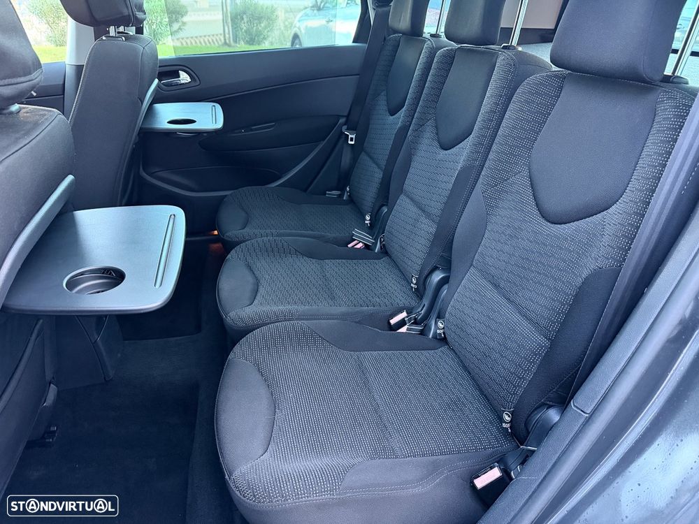 Peugeot 308 SW 1.6 HDi Sport CVM6 - 13