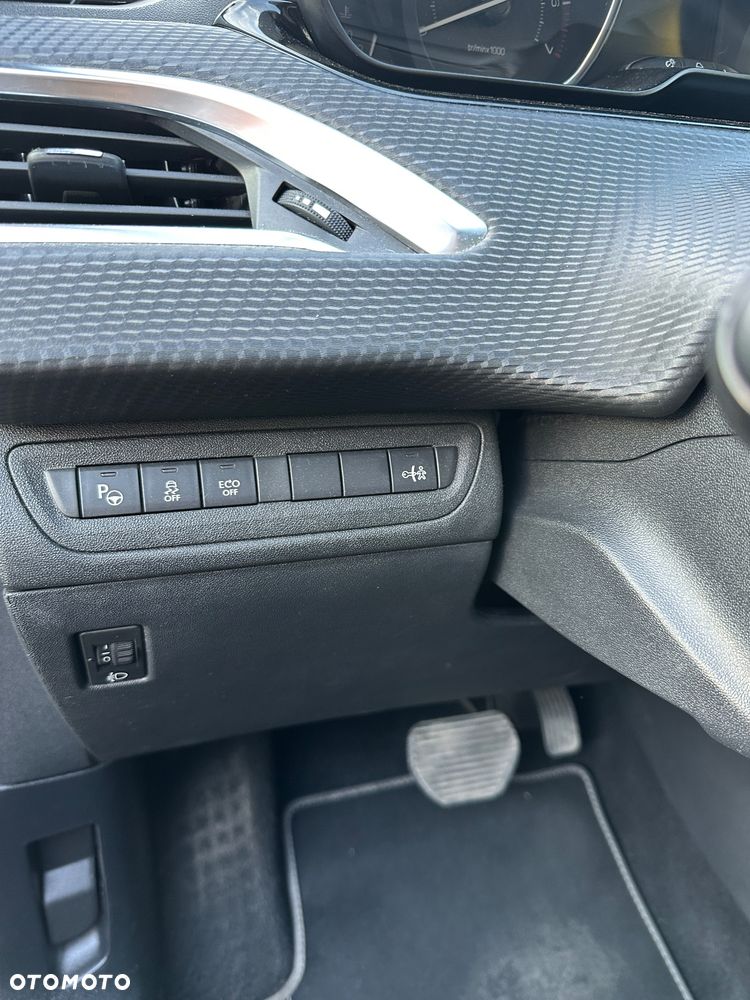 Peugeot 2008 - 23
