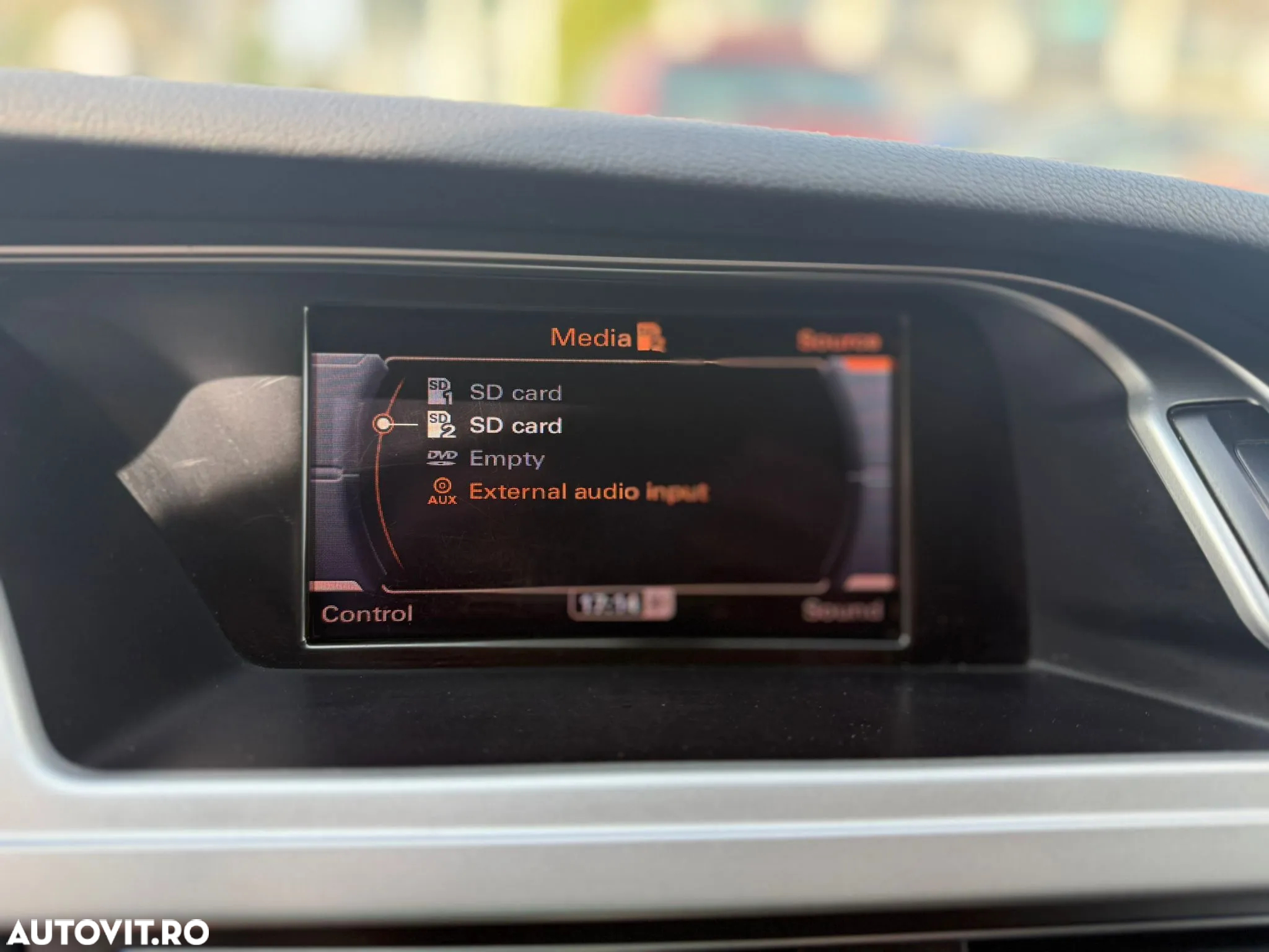 Audi A4 2.0 TDI Avant - 12