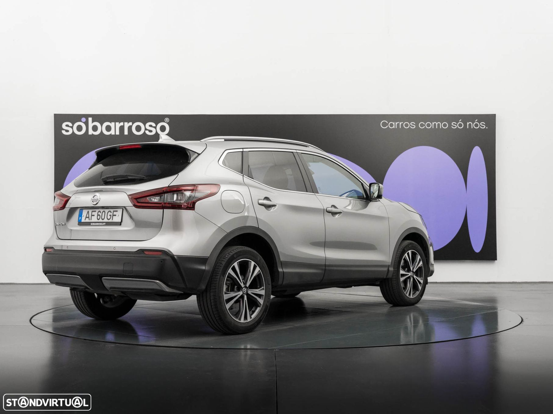 Nissan Qashqai 1.5 dCi N-Connecta - 6