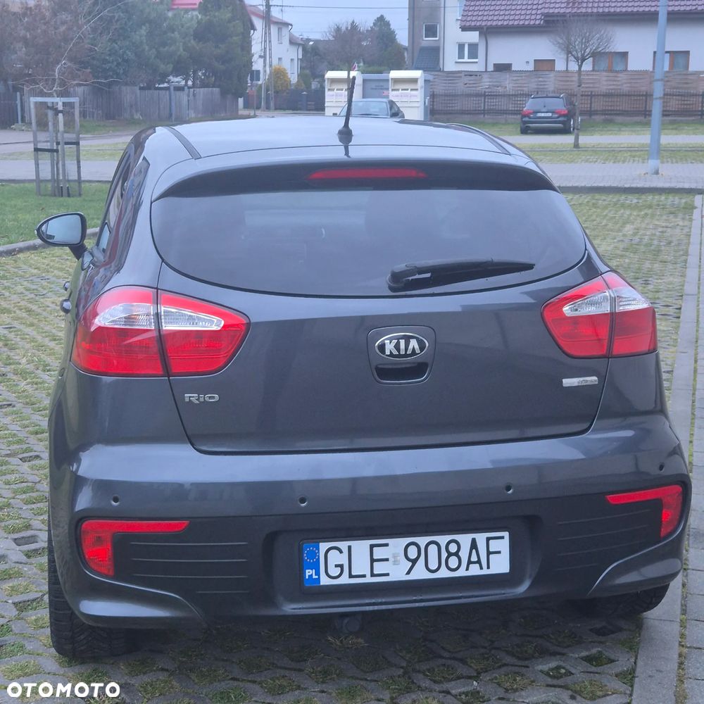 Kia Rio - 18