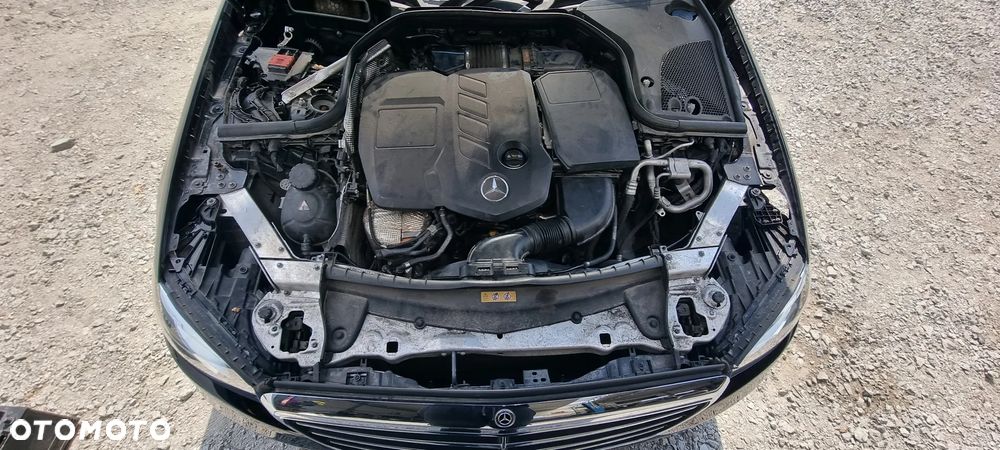 Mercedes-Benz Klasa E 200 d 9G-TRONIC - 11