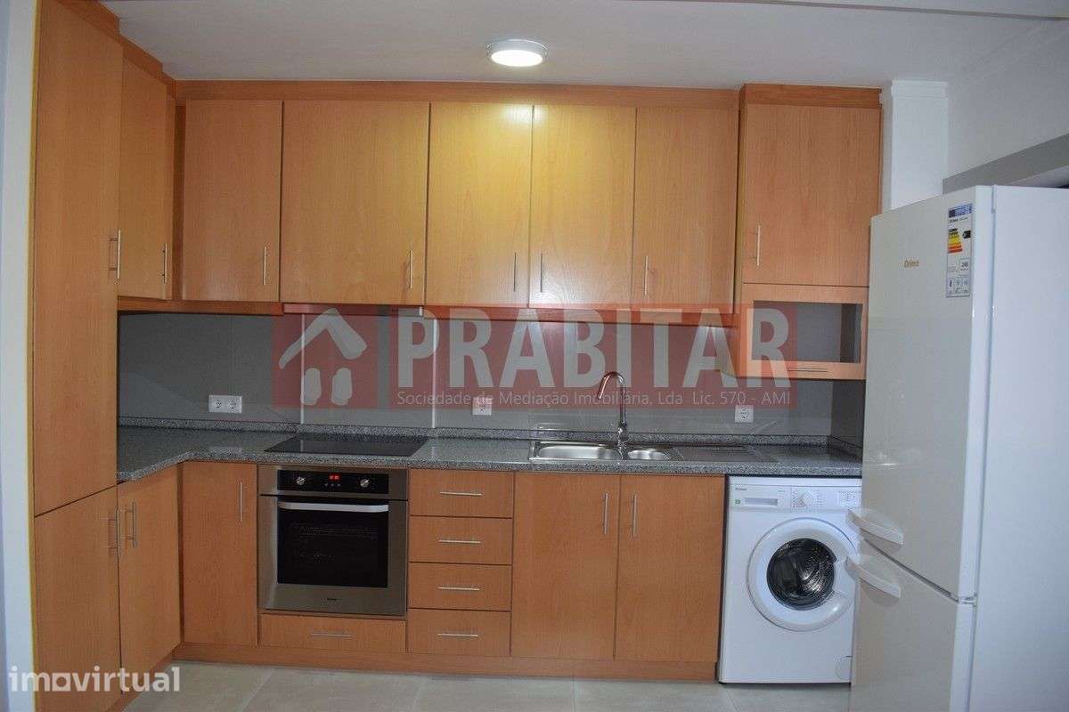 APARTAMENTO T2 PARA ARRENDAR NA SOLUM - Grande imagem: 2/13
