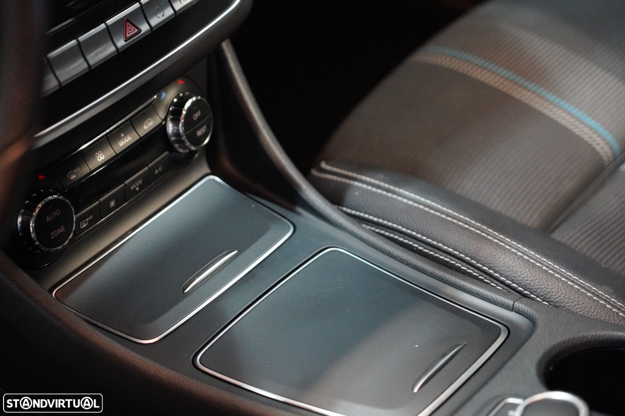 Mercedes-Benz CLA 180 - 18