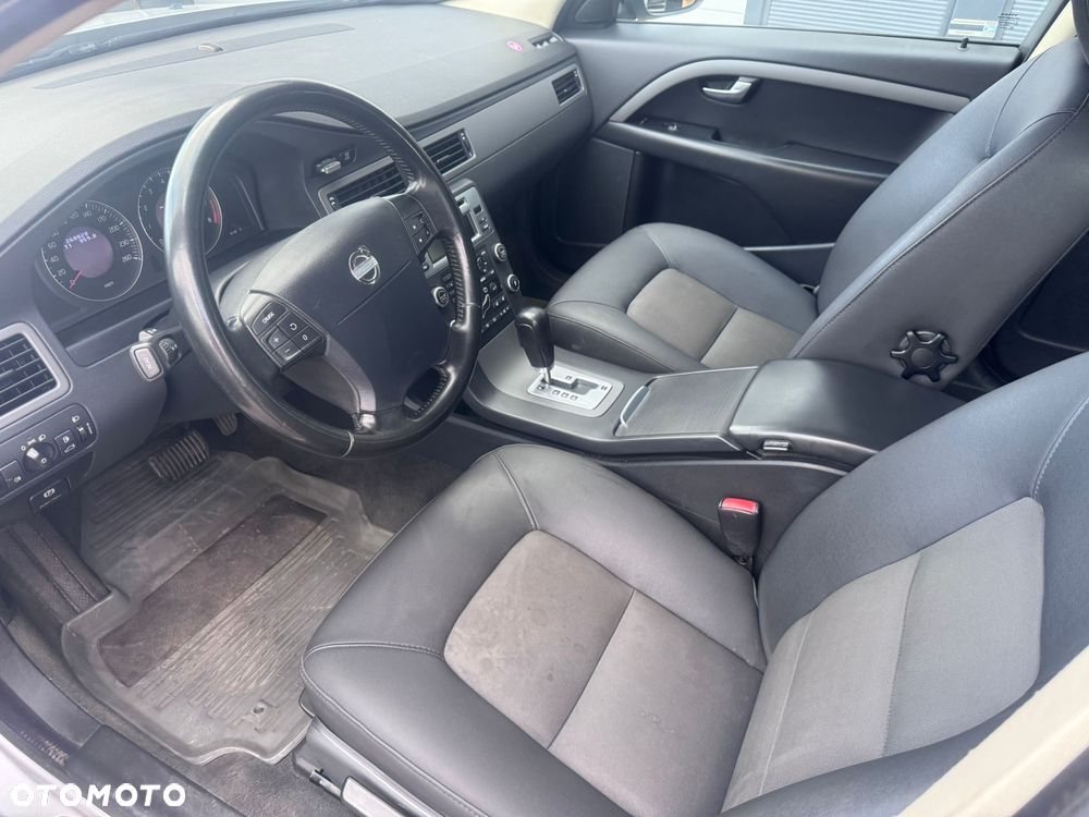 Volvo V70 2.5T Summum - 7