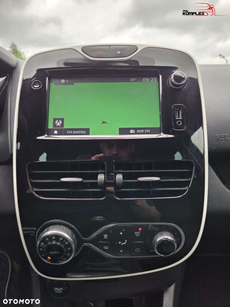 Renault Clio - 17