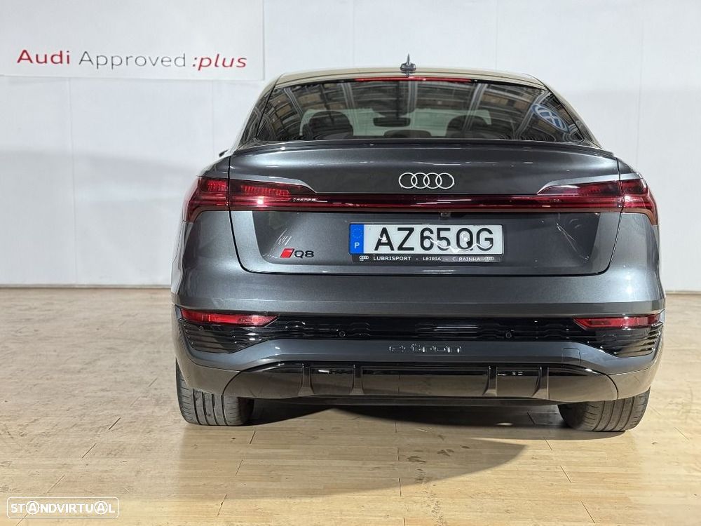 Audi Q8 e-Tron Sportback 50 quattro S line - 4