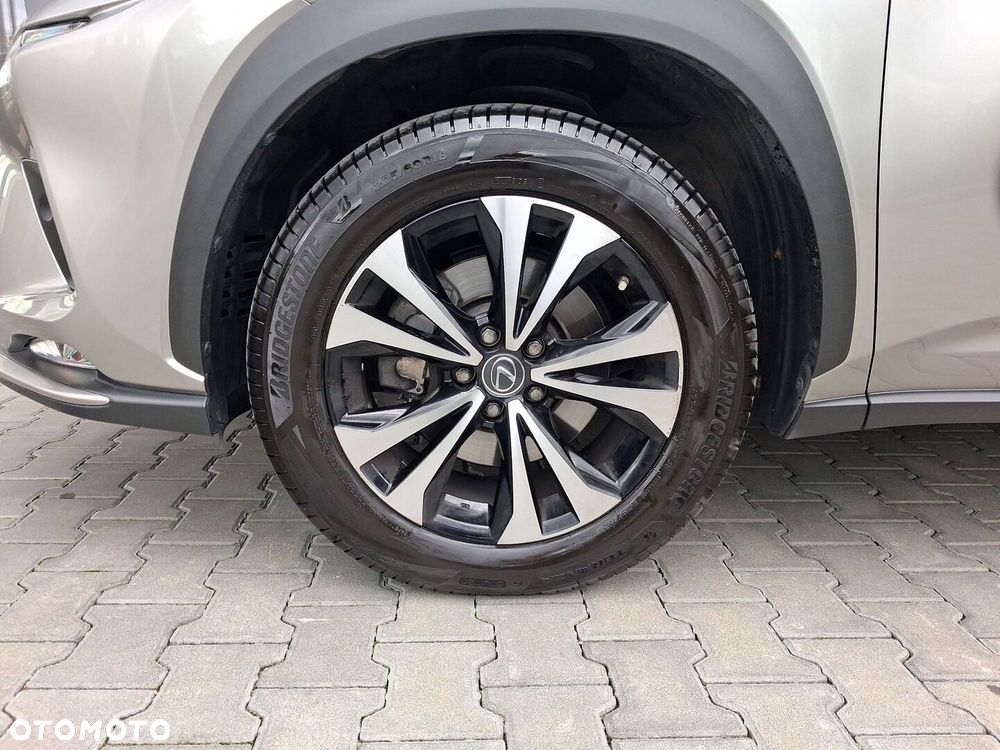Lexus NX 300 F Impression AWD - 22