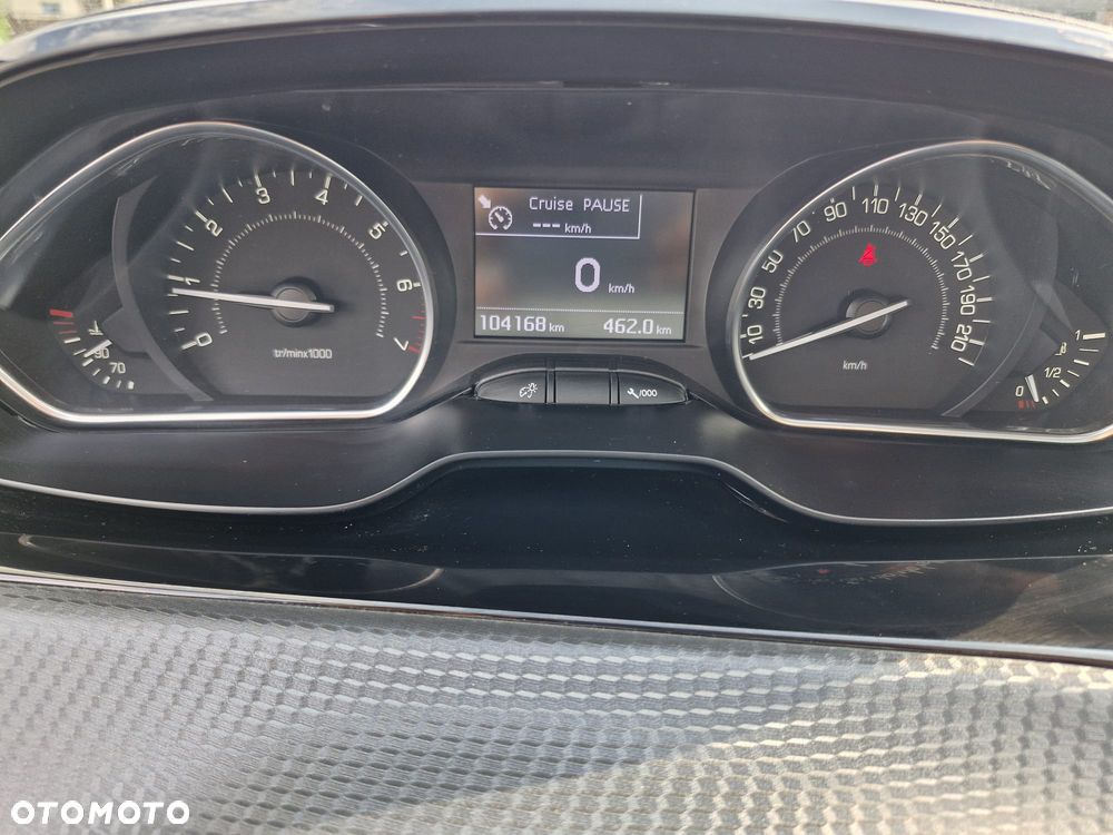 Peugeot 2008 1.2 Pure Tech GPF Active S&S - 16