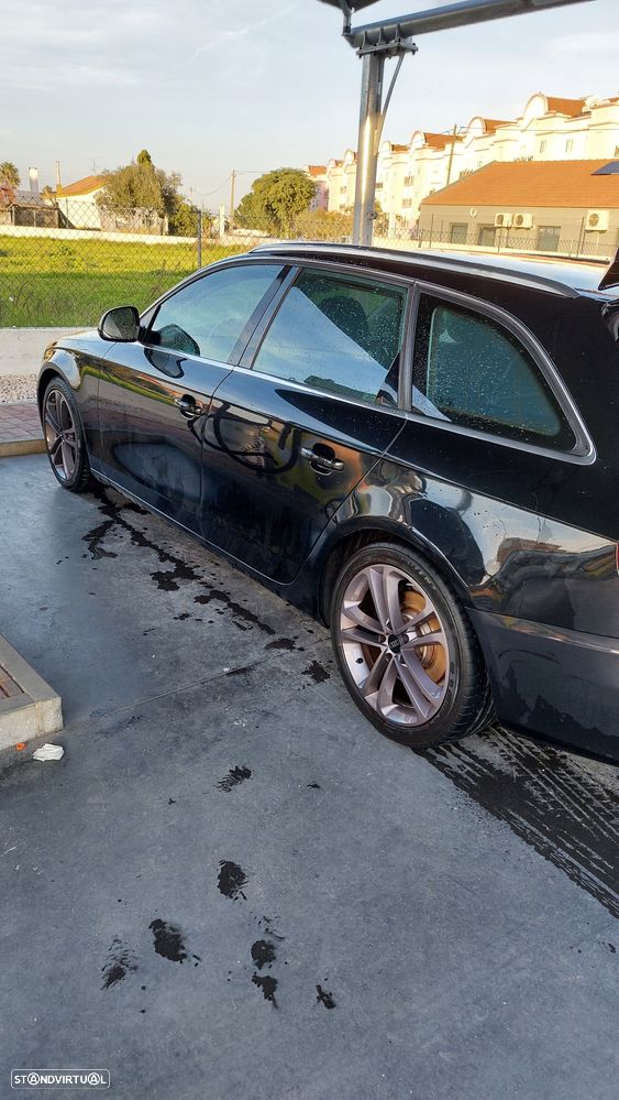 Audi A4 Avant - 1