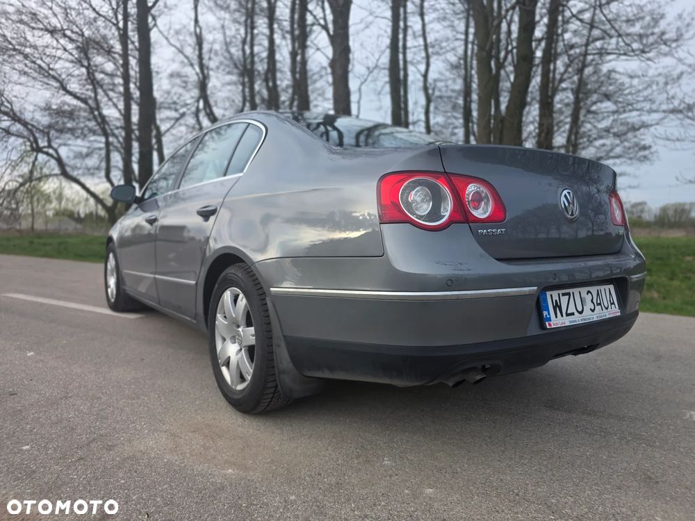 Volkswagen Passat 1.9 TDI Comfortline - 13