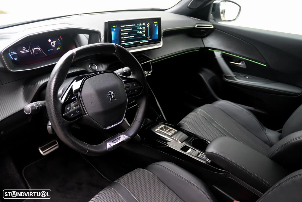 Peugeot e-2008 50 kWh GT - 7