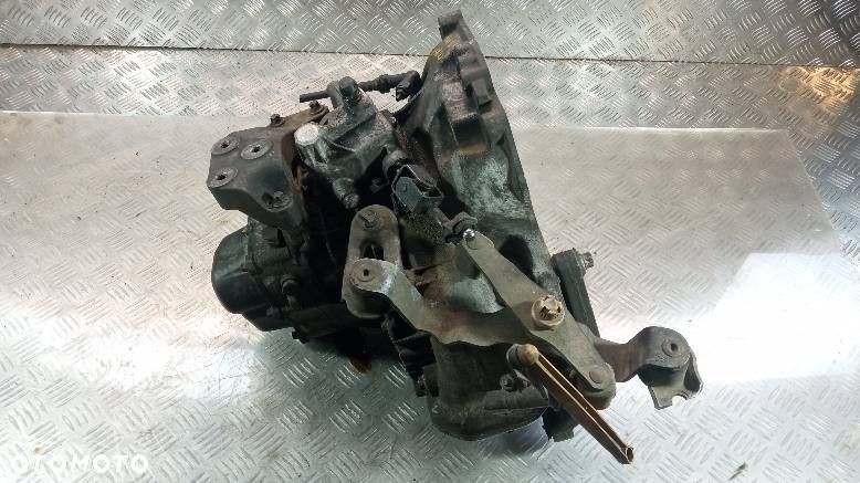 SKRZYNIA BIEGÓW MANUAL OPEL CORSA D - 3