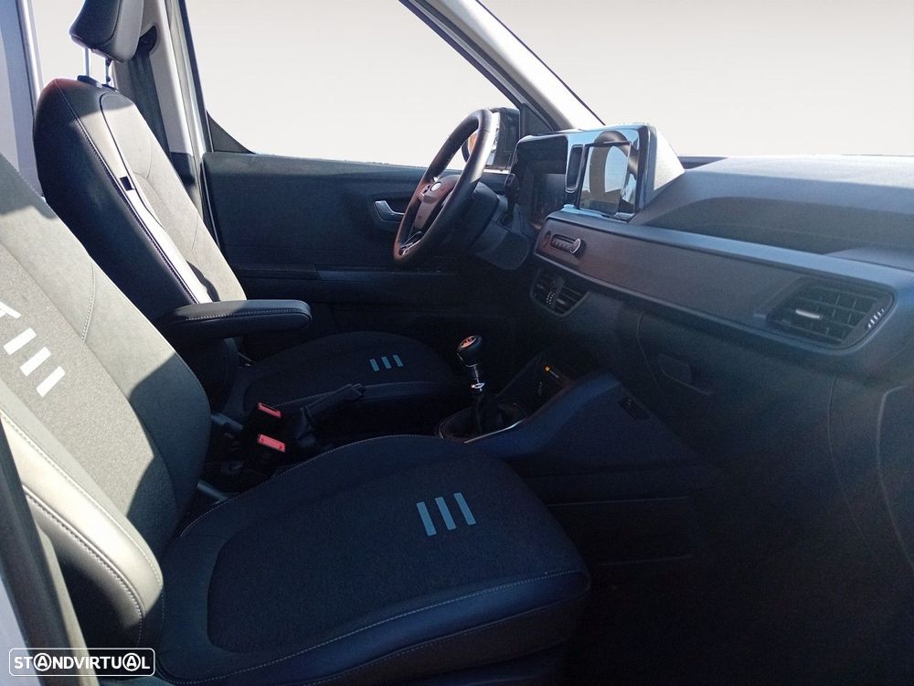 Ford Tourneo Courier - 15