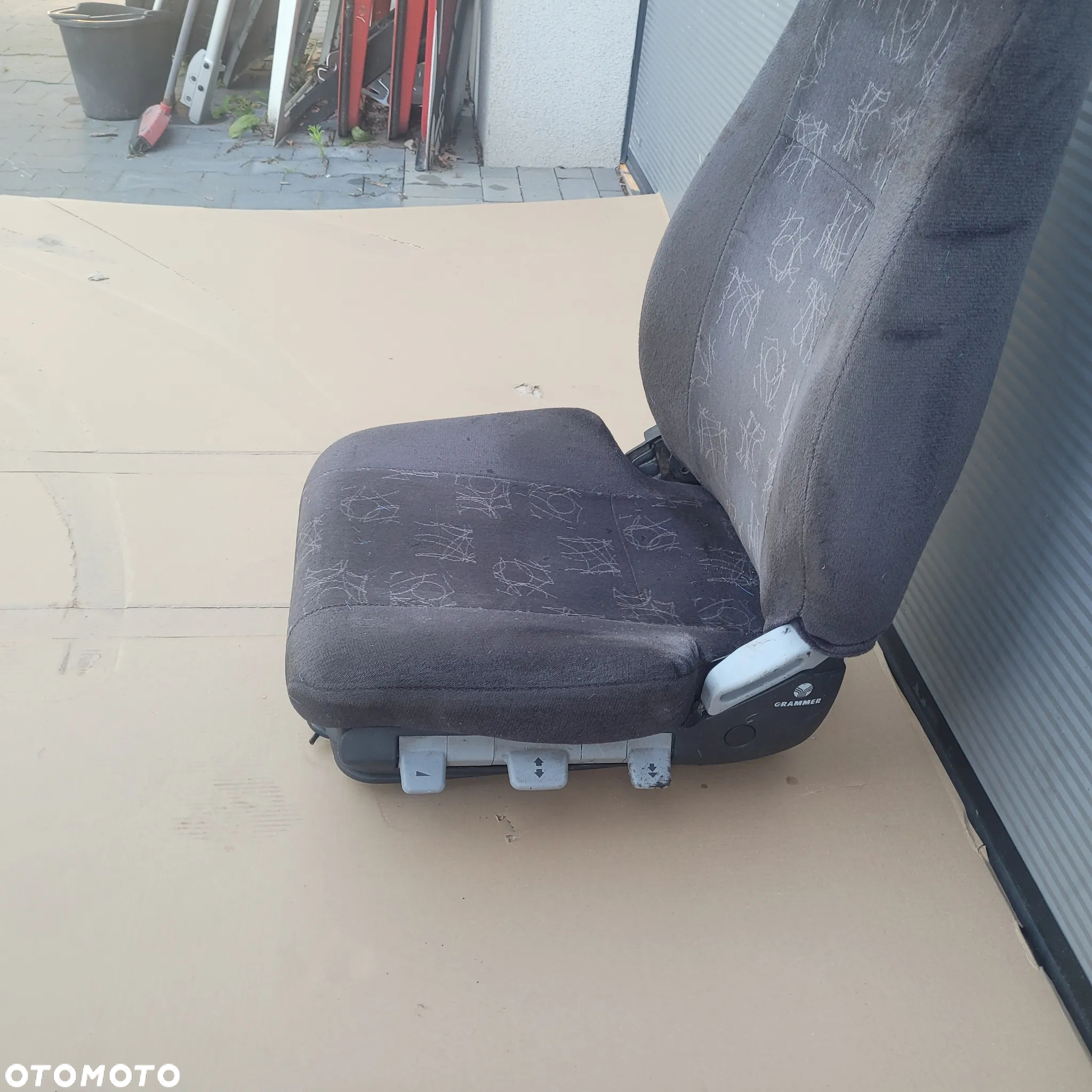 FOTEL KIEROWCY F2000 IVECO TRAKKER GRAMMER CHWALIM116 - 3