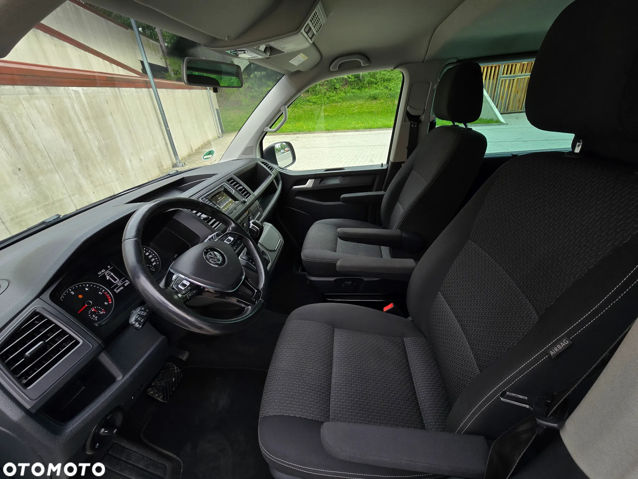 Volkswagen Multivan 2.0 TDI L1 DSG - 19