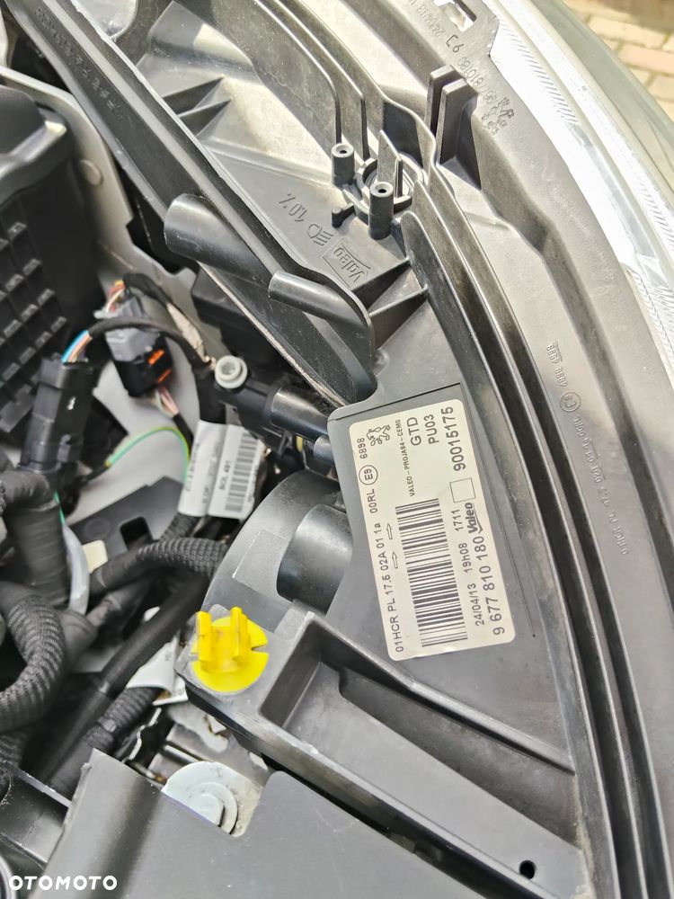 Peugeot 2008 e-HDi FAP 115 STOP & START Allure - 20