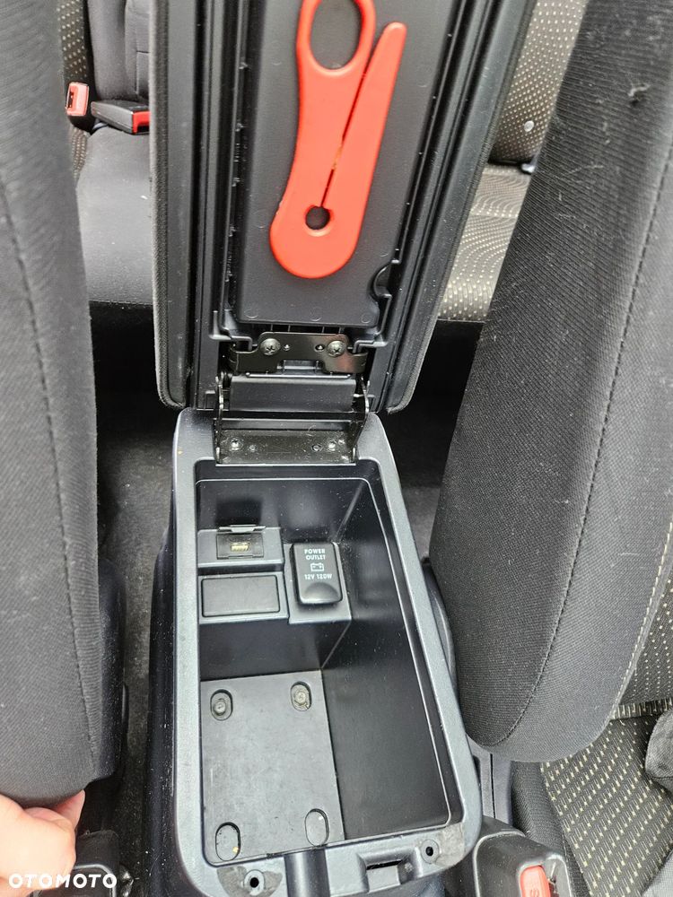 Mitsubishi ASX 1.6 Intense - 38