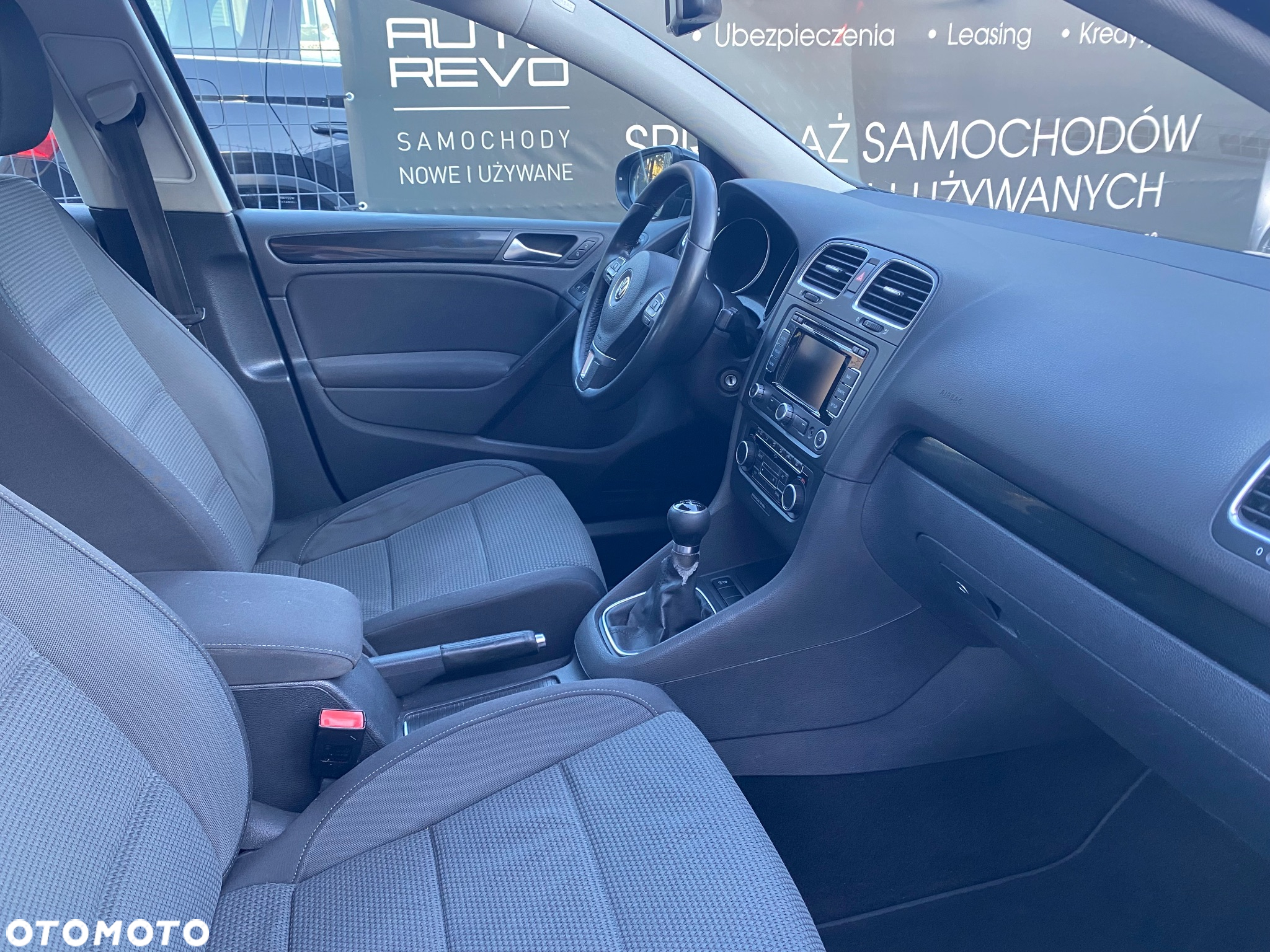 Volkswagen Golf 1.6 TDI DPF BlueMotion Technology Comfortline - 11