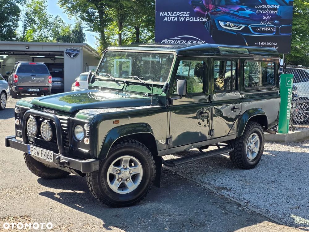Land Rover Defender 110 SE - 1