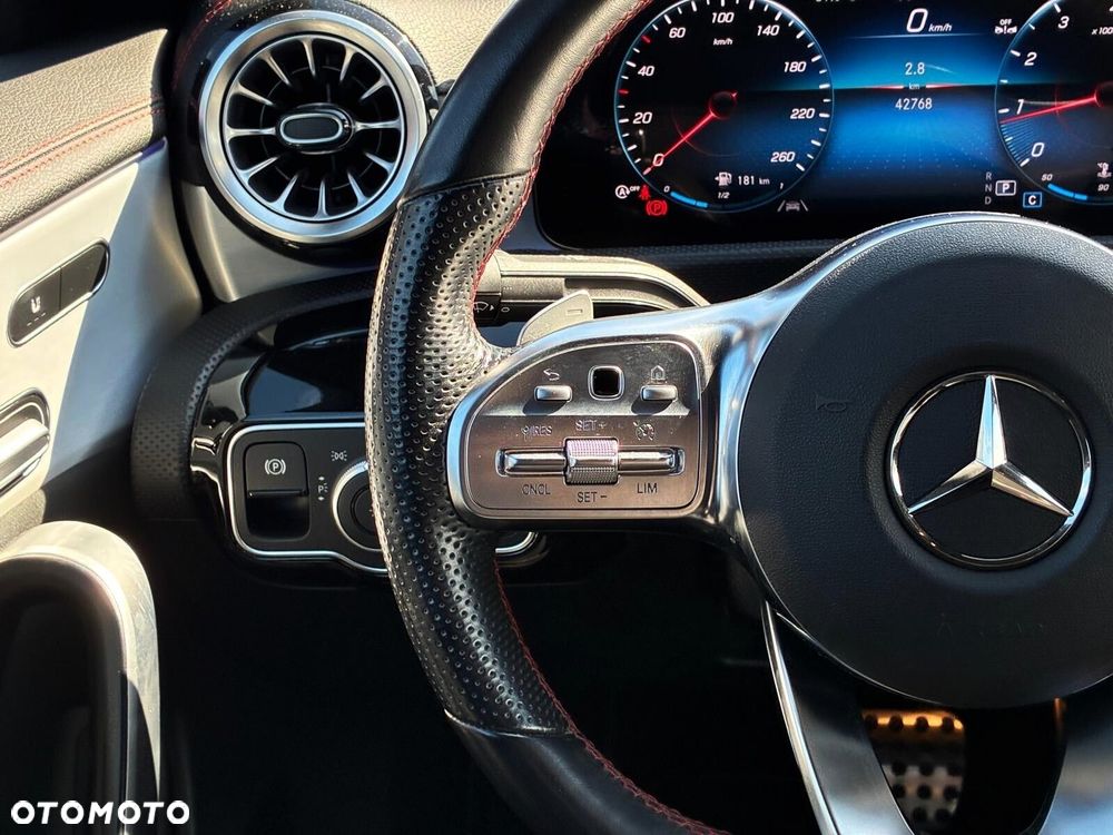 Mercedes-Benz CLA - 11