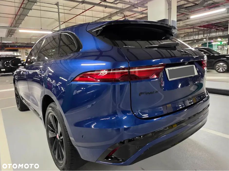 Jaguar F-Pace P250 AWD R-Dynamic SE - 5