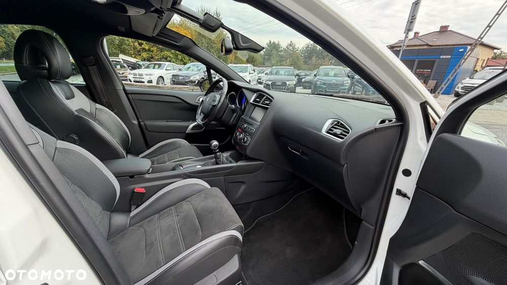 Citroën DS4 Crossback PureTech 130 S&S - 15