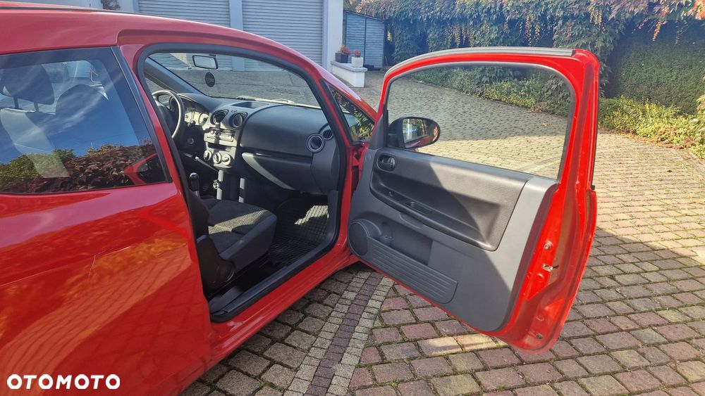Mitsubishi Colt - 5