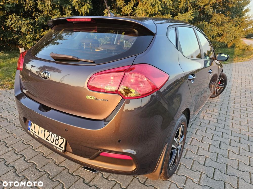 Kia Ceed - 6