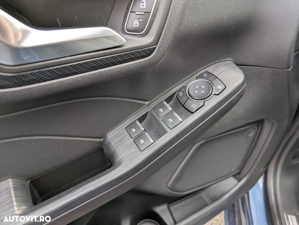 Ford Kuga - 23