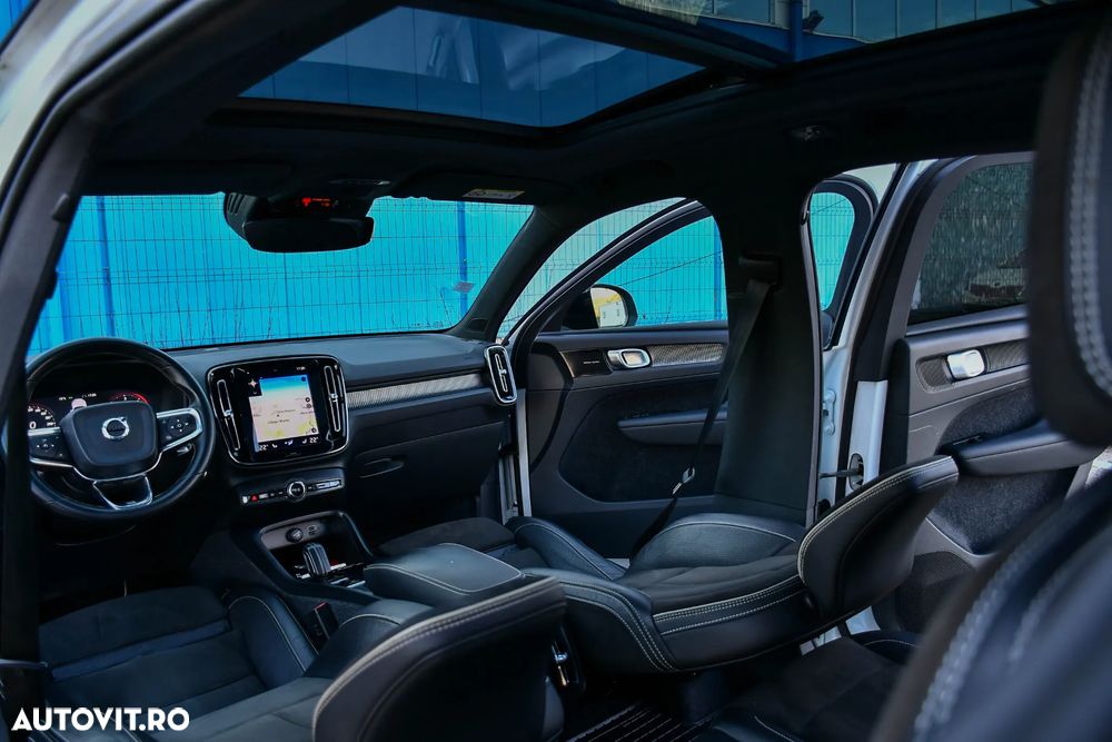 Volvo XC 40 D4 AWD Geartronic R-Design - 16