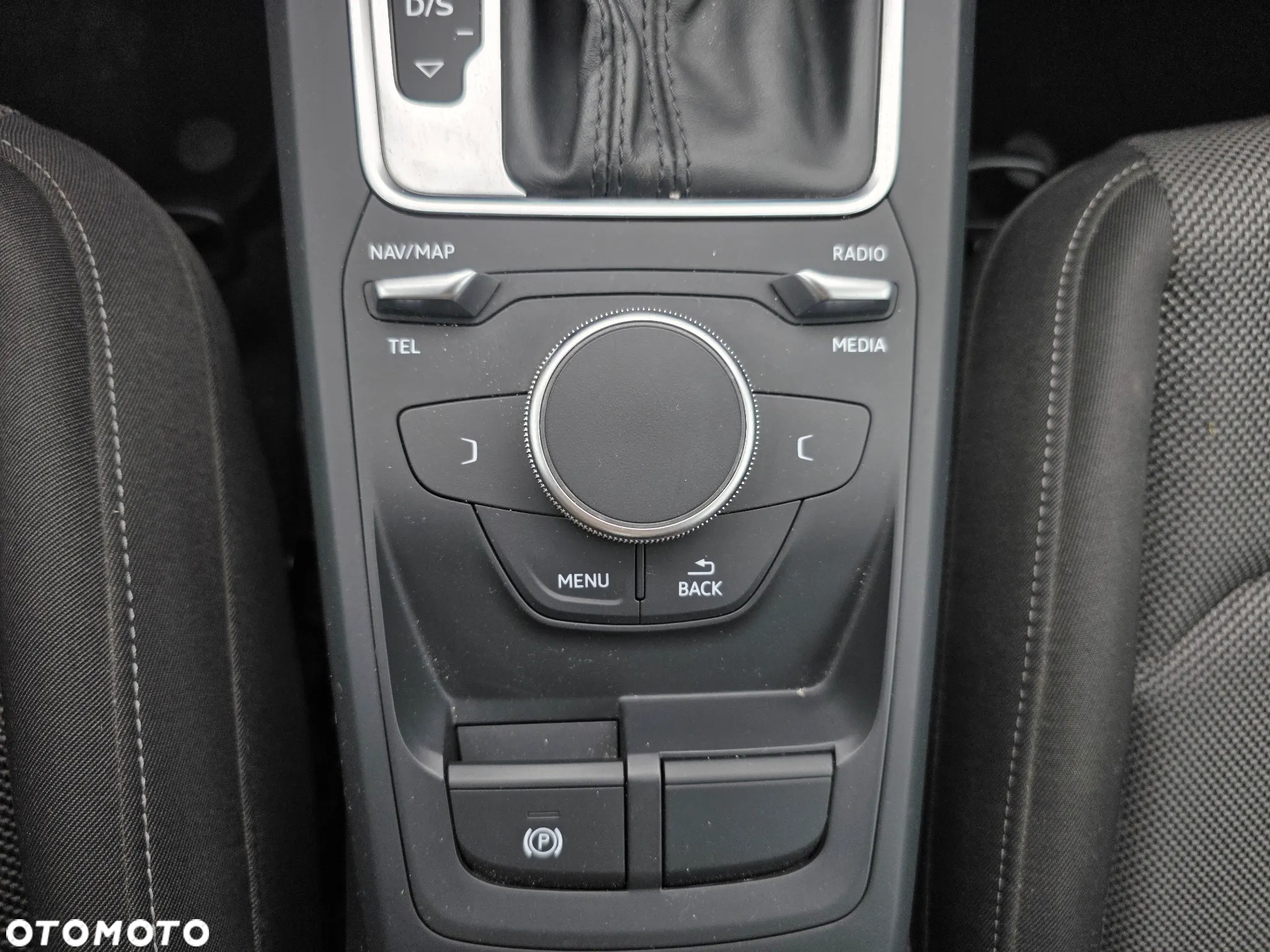 Audi Q2 30 TDI S tronic design - 29