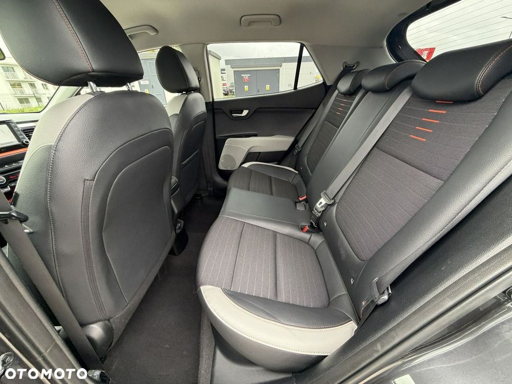Kia Stonic 1.0 T-GDI 100 OPF Vision - 31
